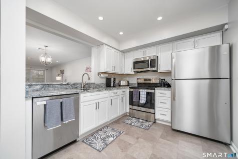 39 Manorwood Drive Branford CT 06405