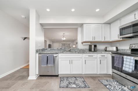 39 Manorwood Drive Branford CT 06405