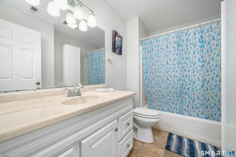 39 Manorwood Drive Branford CT 06405