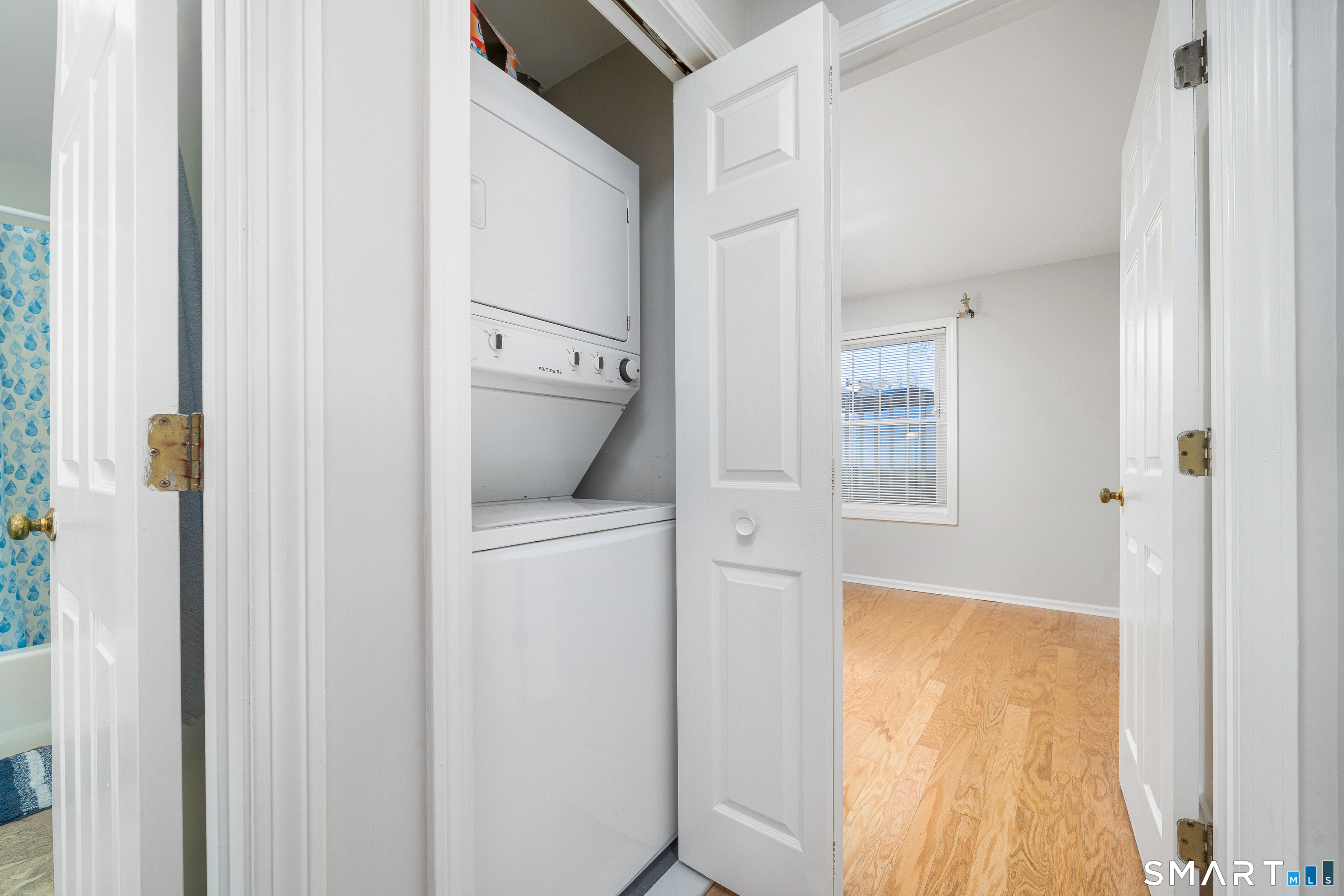 39 Manorwood Drive Branford CT 06405