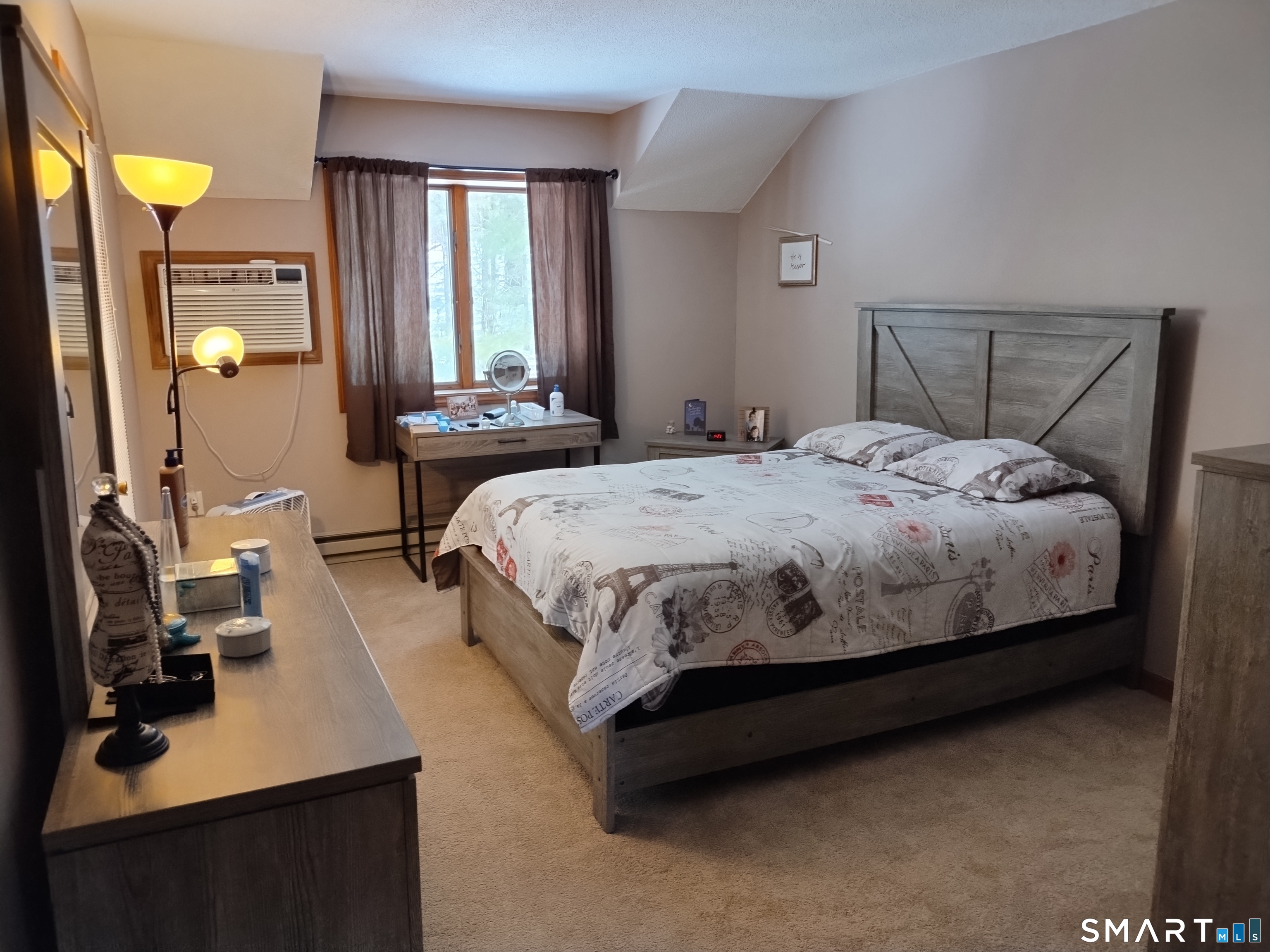 3 Westside Drive Thompson CT 06255