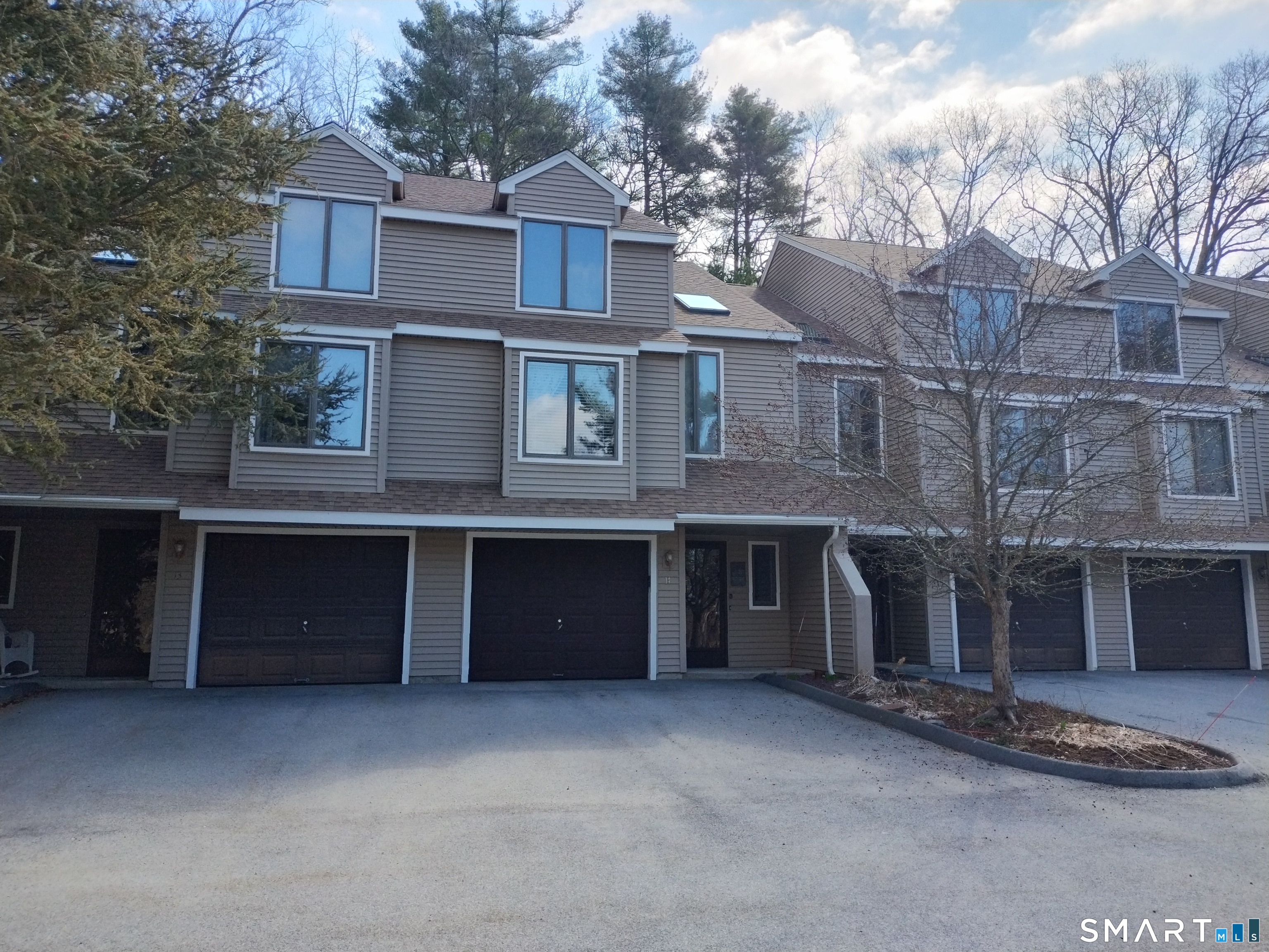 3 Westside Drive Thompson CT 06255