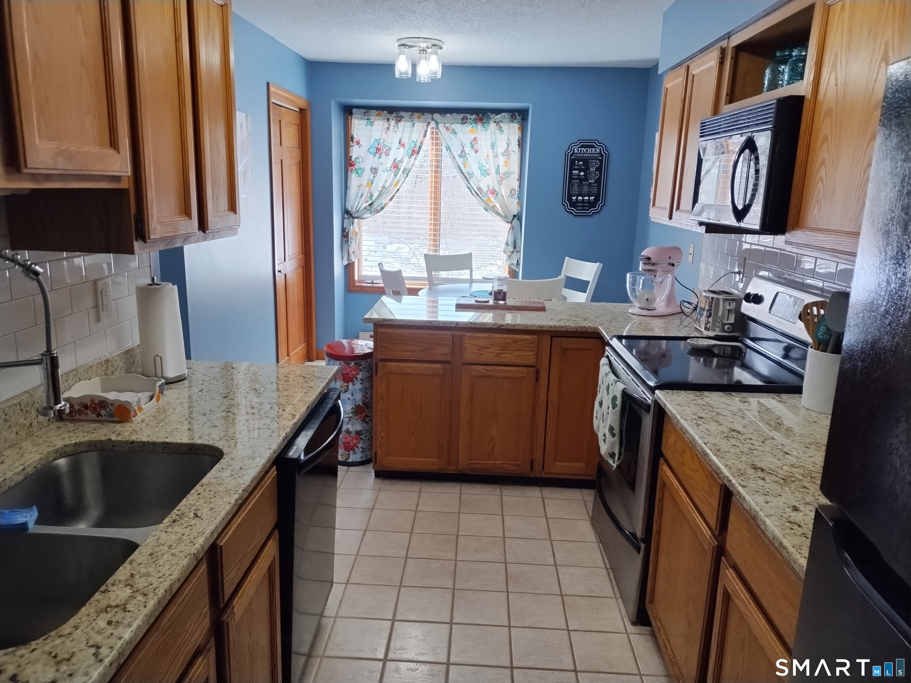 3 Westside Drive Thompson CT 06255