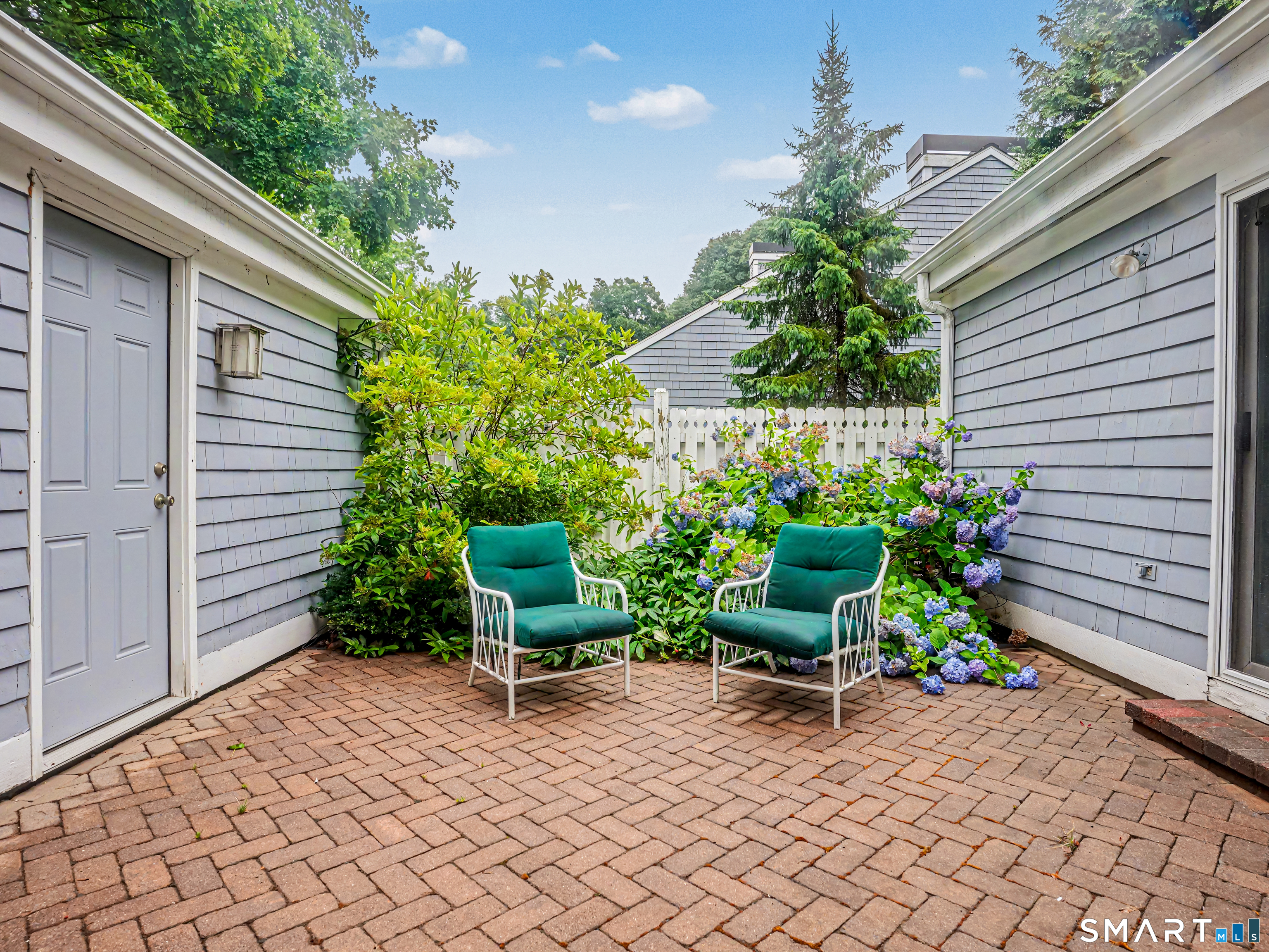 321 Lansdowne Westport CT 06880