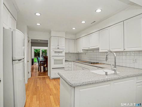 321 Lansdowne Westport CT 06880
