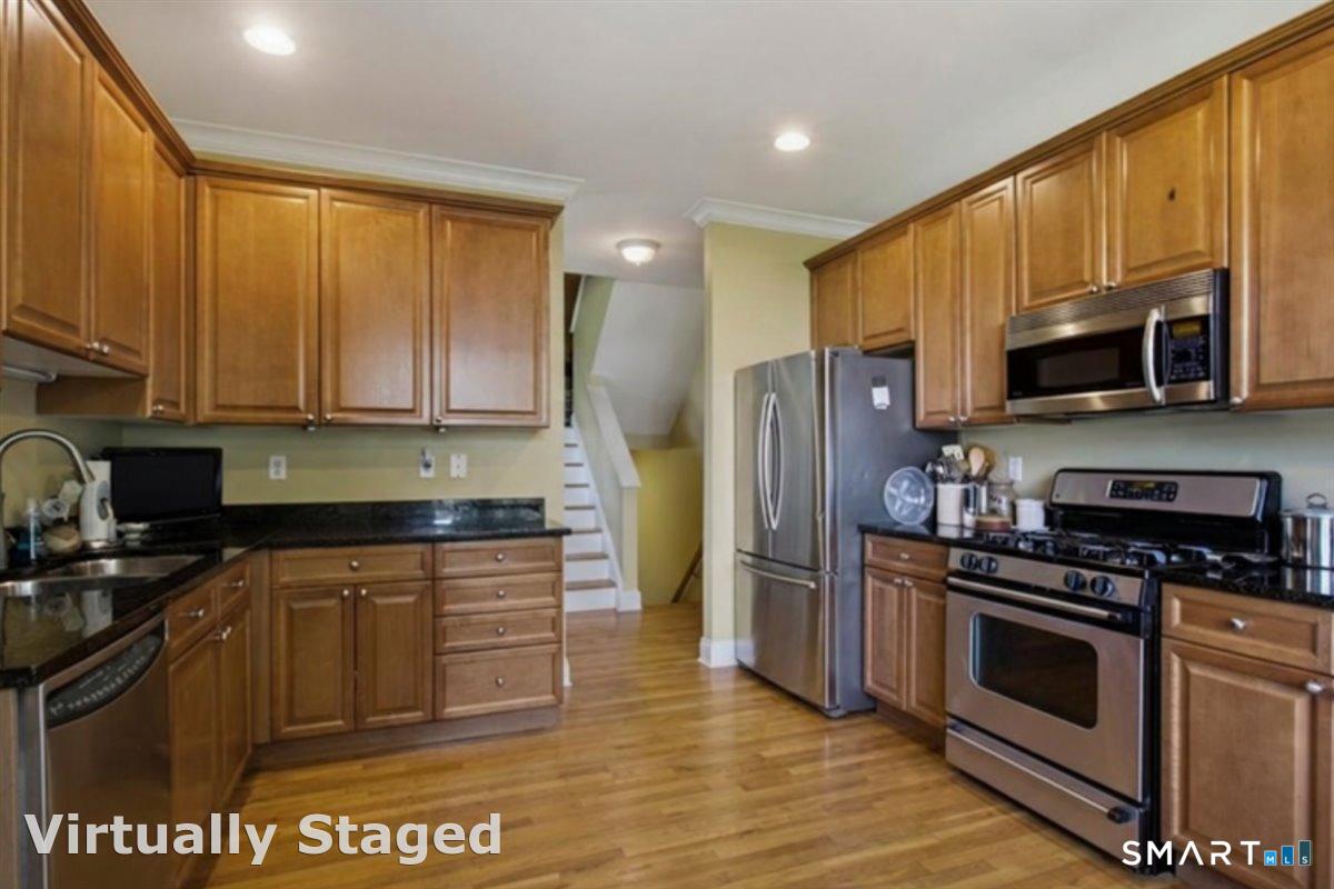 35 Maura Lane Danbury CT 06810