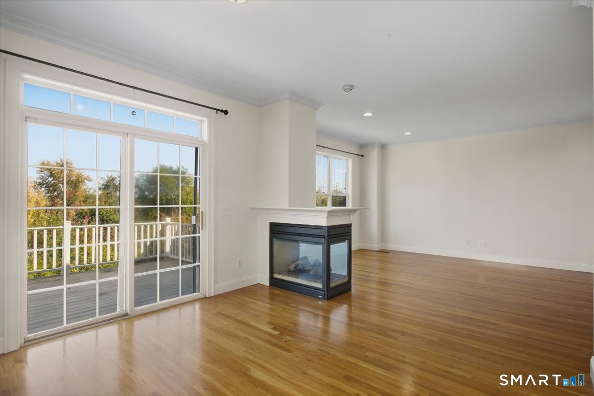 35 Maura Lane Danbury CT 06810