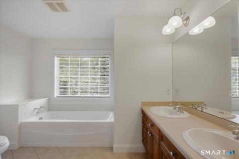 35 Maura Lane Danbury CT 06810