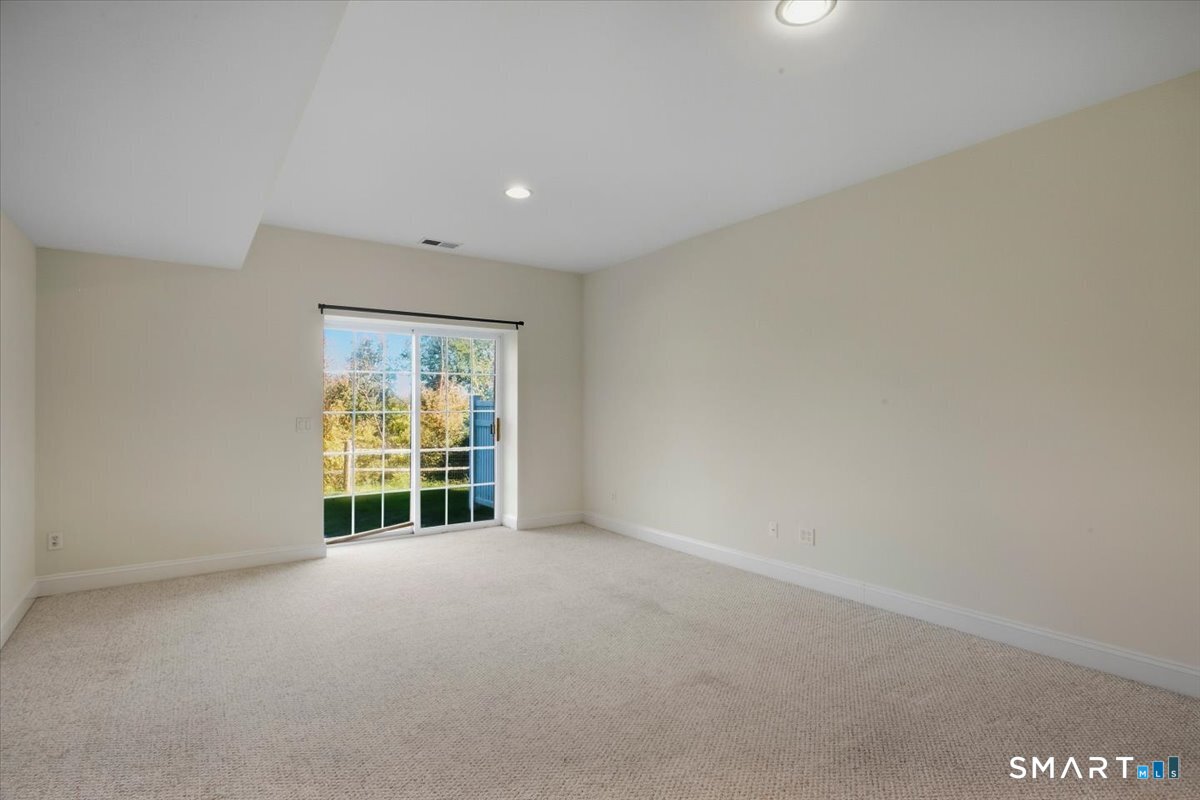 35 Maura Lane Danbury CT 06810