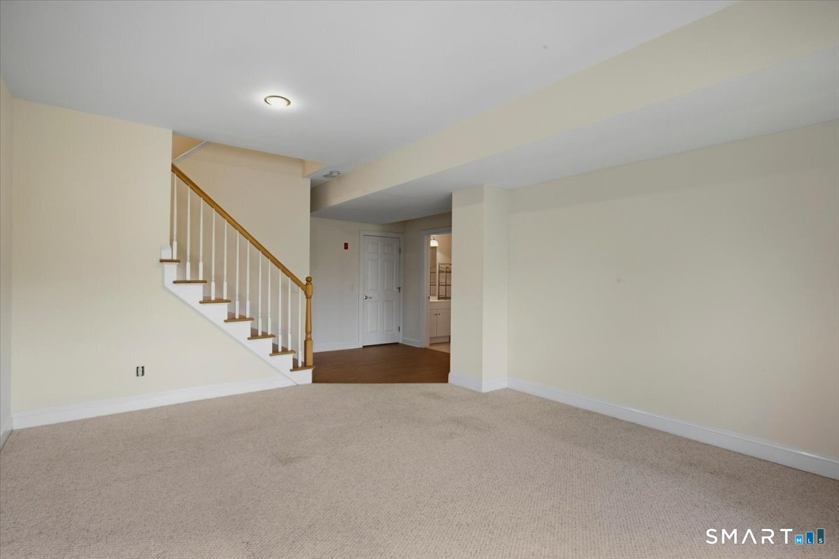 35 Maura Lane Danbury CT 06810