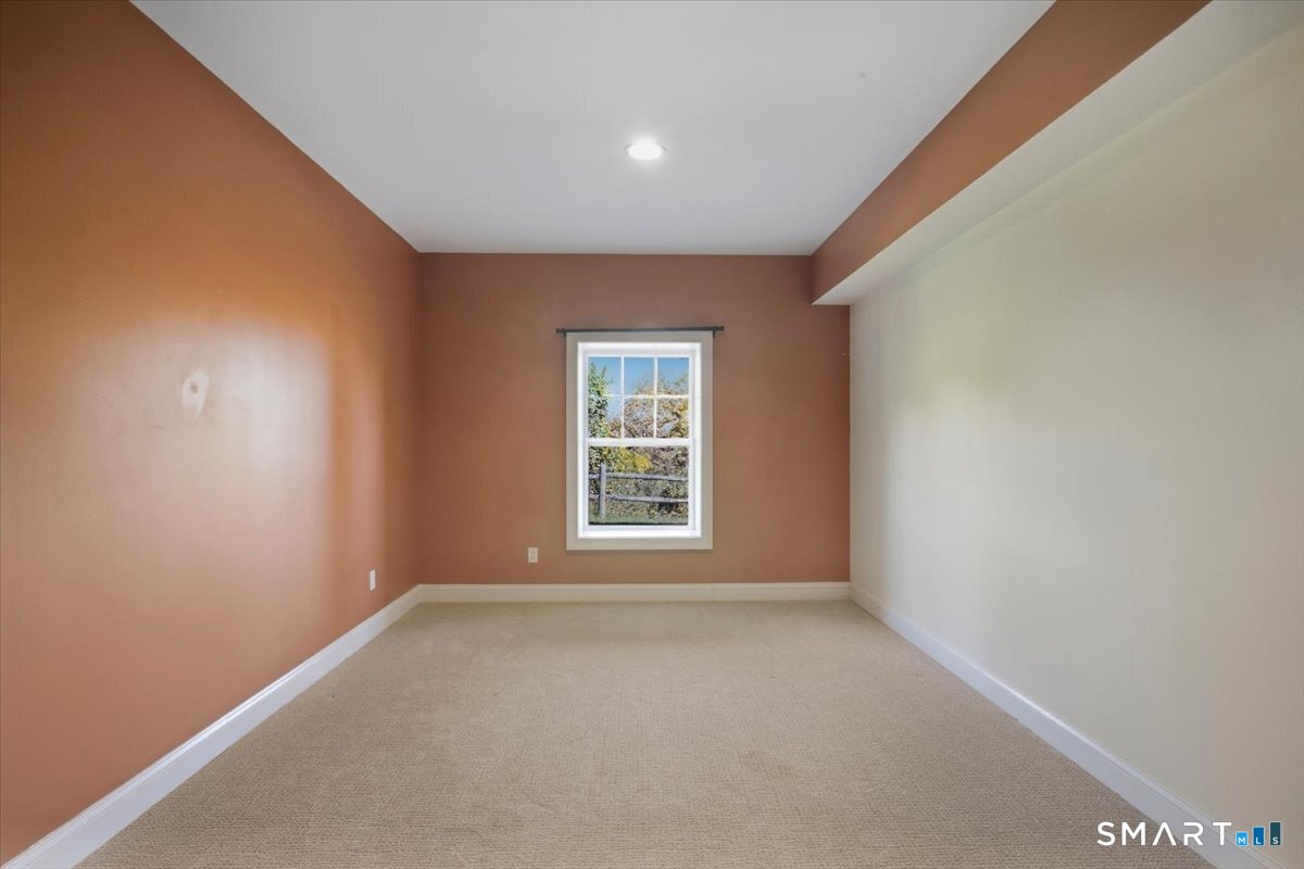 35 Maura Lane Danbury CT 06810