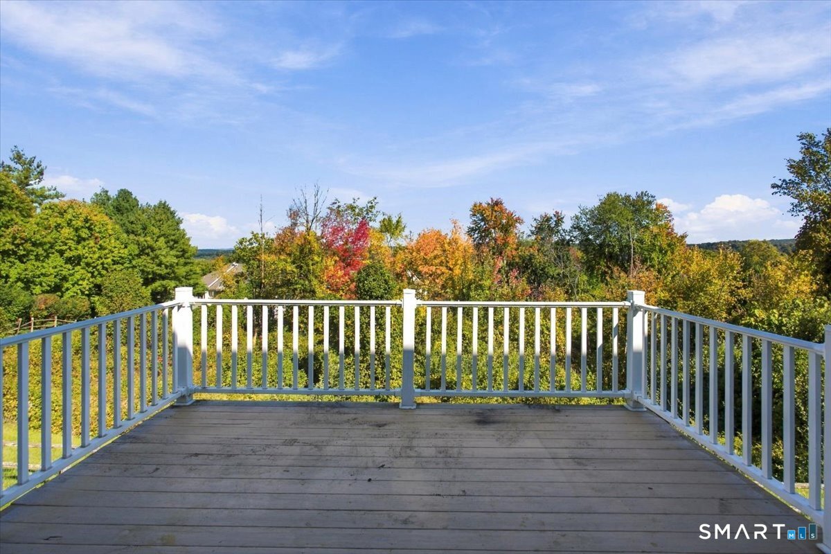35 Maura Lane Danbury CT 06810
