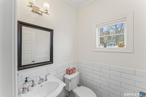 57 South Lakeside Drive Orange CT 06477