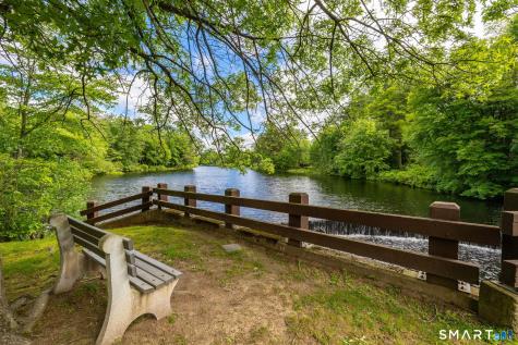 3 Ashford Drive Avon CT 06001