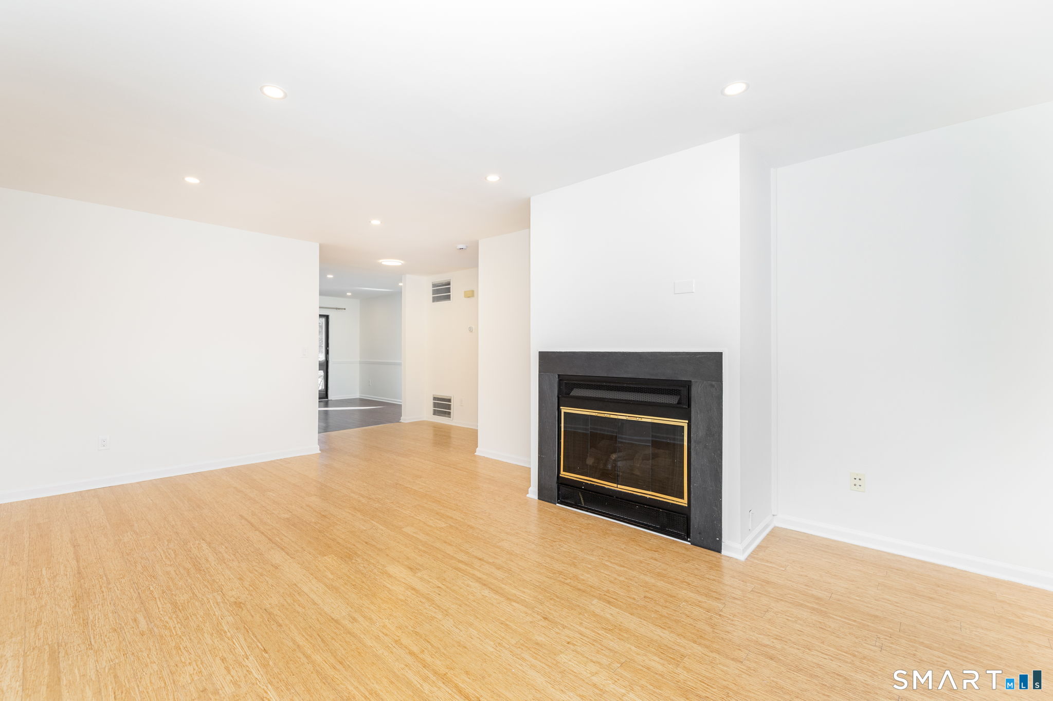 78 Crossroads Lane Glastonbury CT 06033