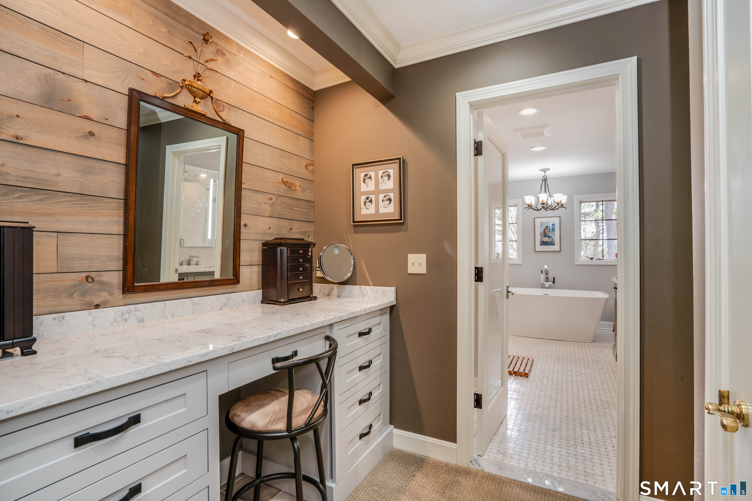 28 Cary Lane Bloomfield CT 06002