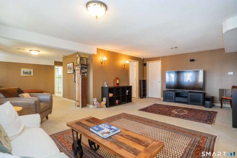 28 Cary Lane Bloomfield CT 06002
