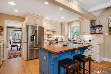 28 Cary Lane Bloomfield CT 06002