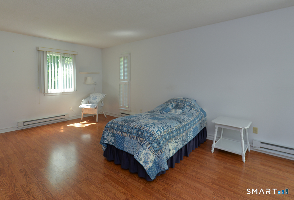 895 Heritage Village Southbury CT 06488