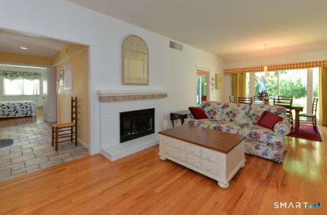 895 Heritage Village Southbury CT 06488