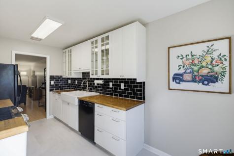 9 Margo Court Cromwell CT 06416