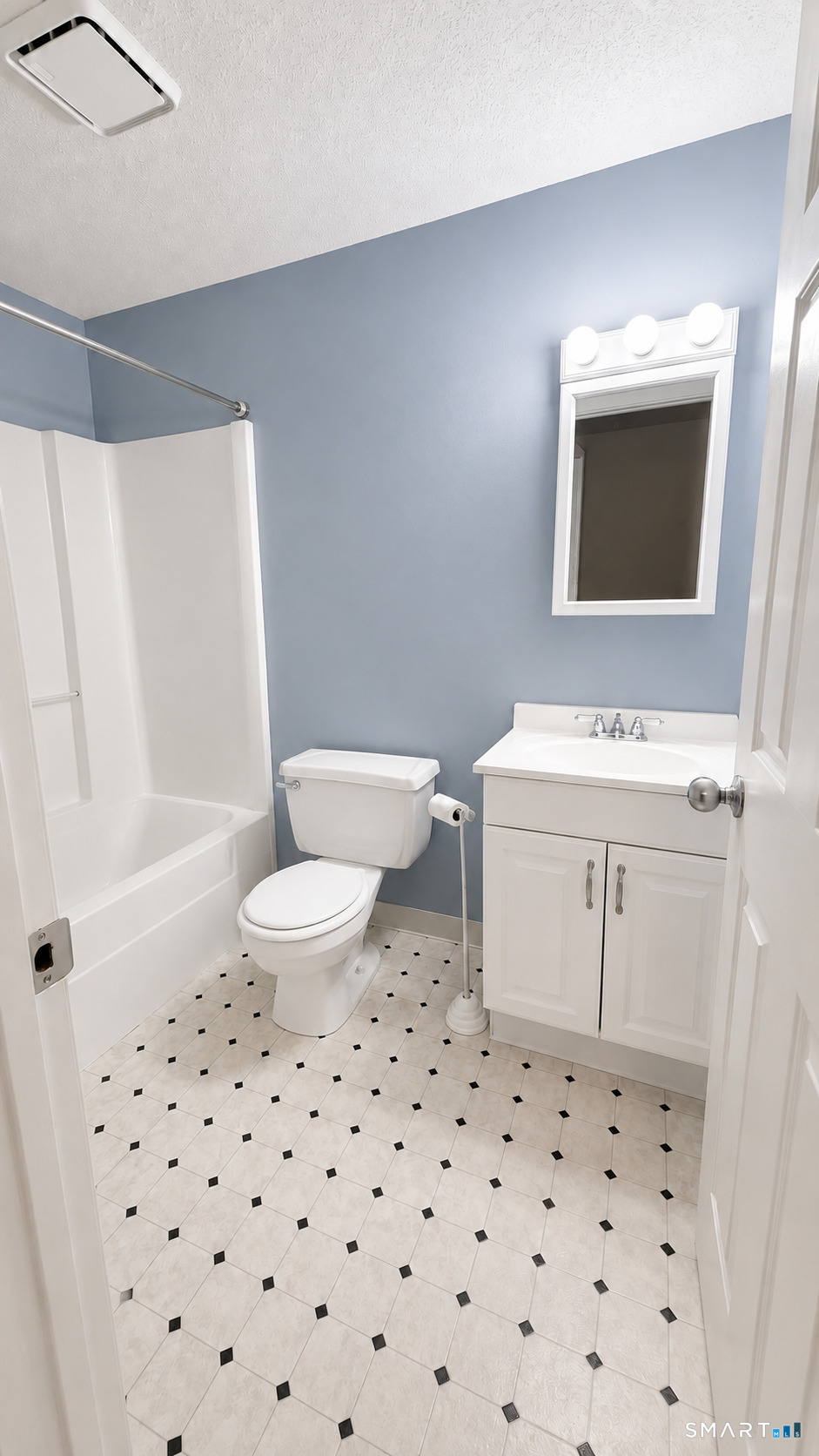 14 Pinney Street Ellington CT 06029