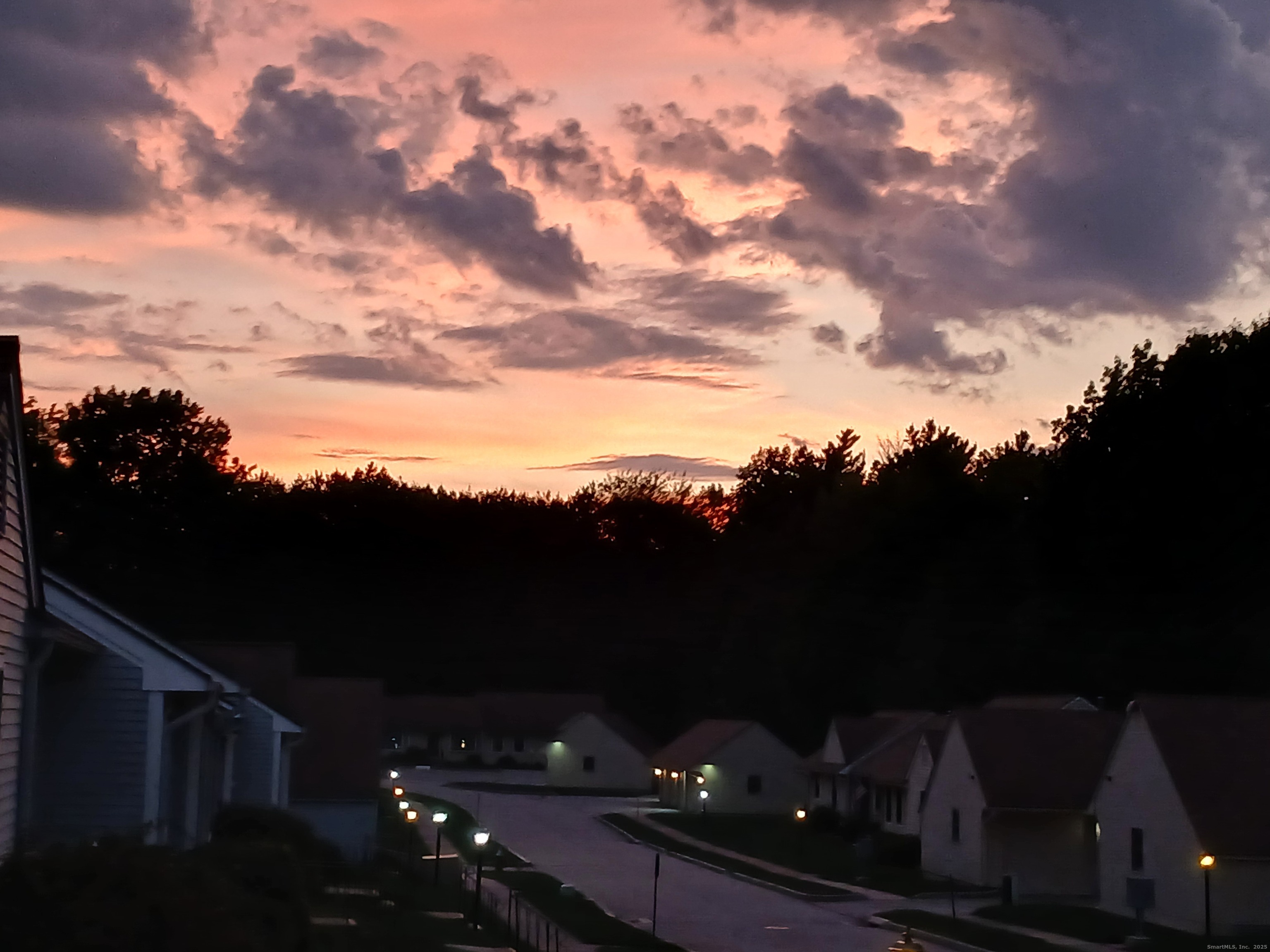 10 Rockhaven Drive Glastonbury CT 06033