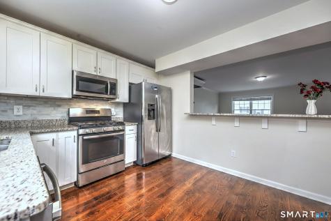 10 Barnum Court Bethel CT 06801