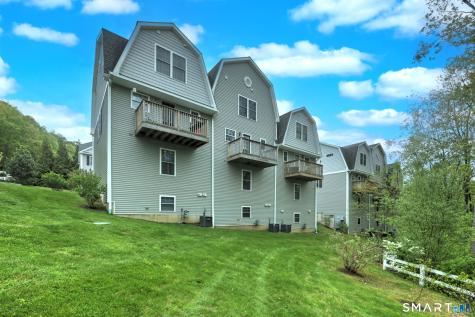 10 Barnum Court Bethel CT 06801