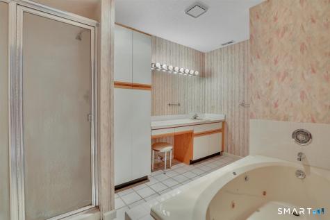 41 Eaton Woods Road Hamden CT 06518
