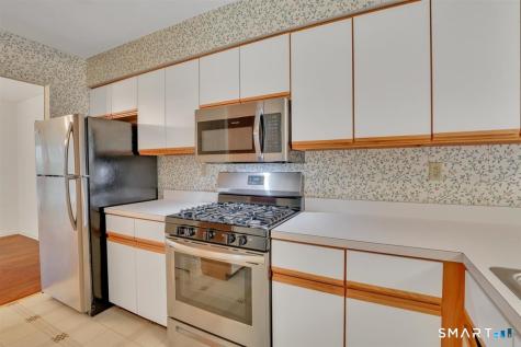 41 Eaton Woods Road Hamden CT 06518