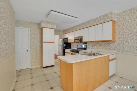 41 Eaton Woods Road Hamden CT 06518