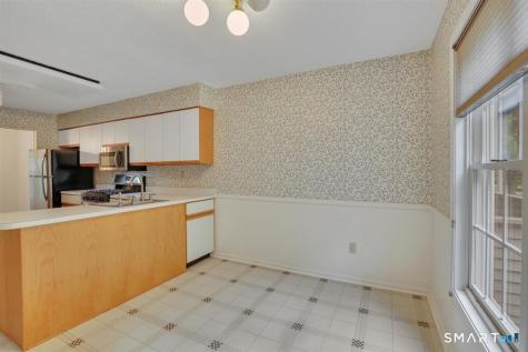 41 Eaton Woods Road Hamden CT 06518