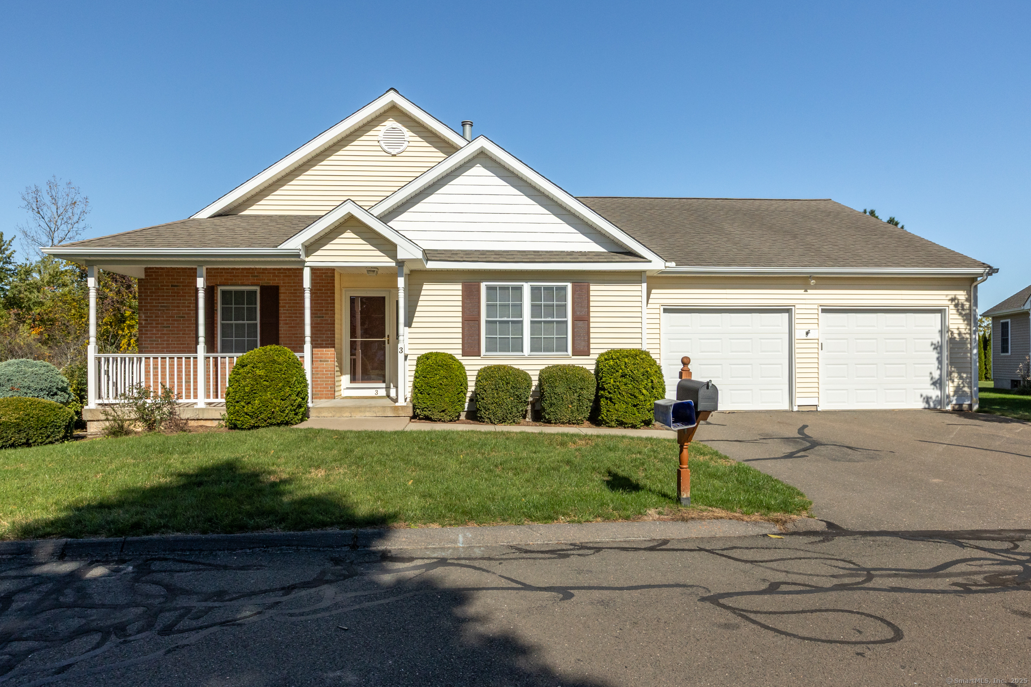 3 Quail Hollow Close Vernon CT 06066