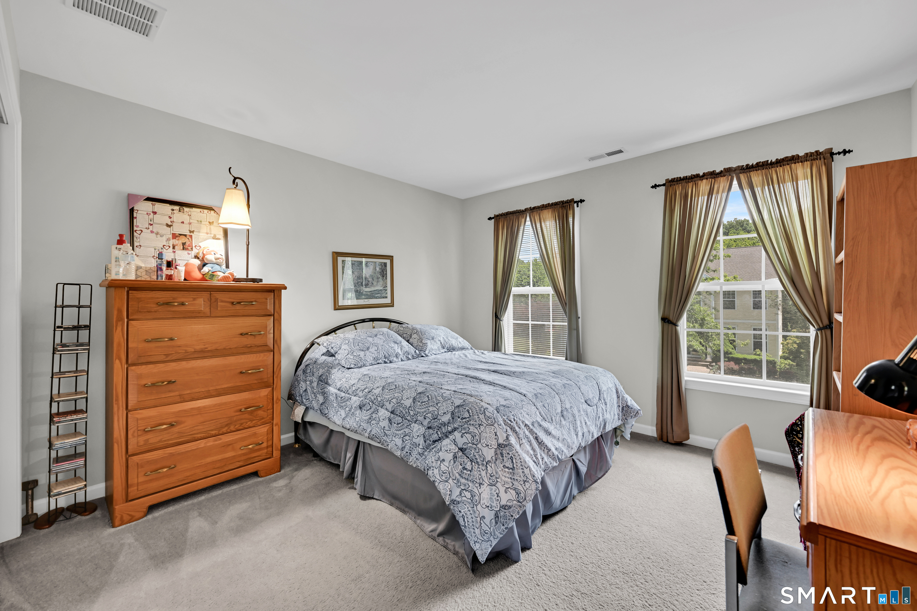 36 Independence Circle Middlebury CT 06762