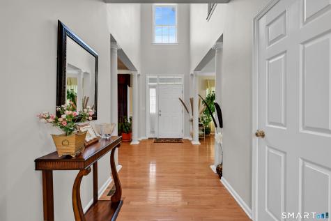 36 Independence Circle Middlebury CT 06762