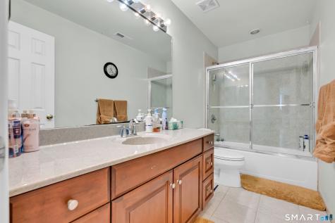 36 Independence Circle Middlebury CT 06762