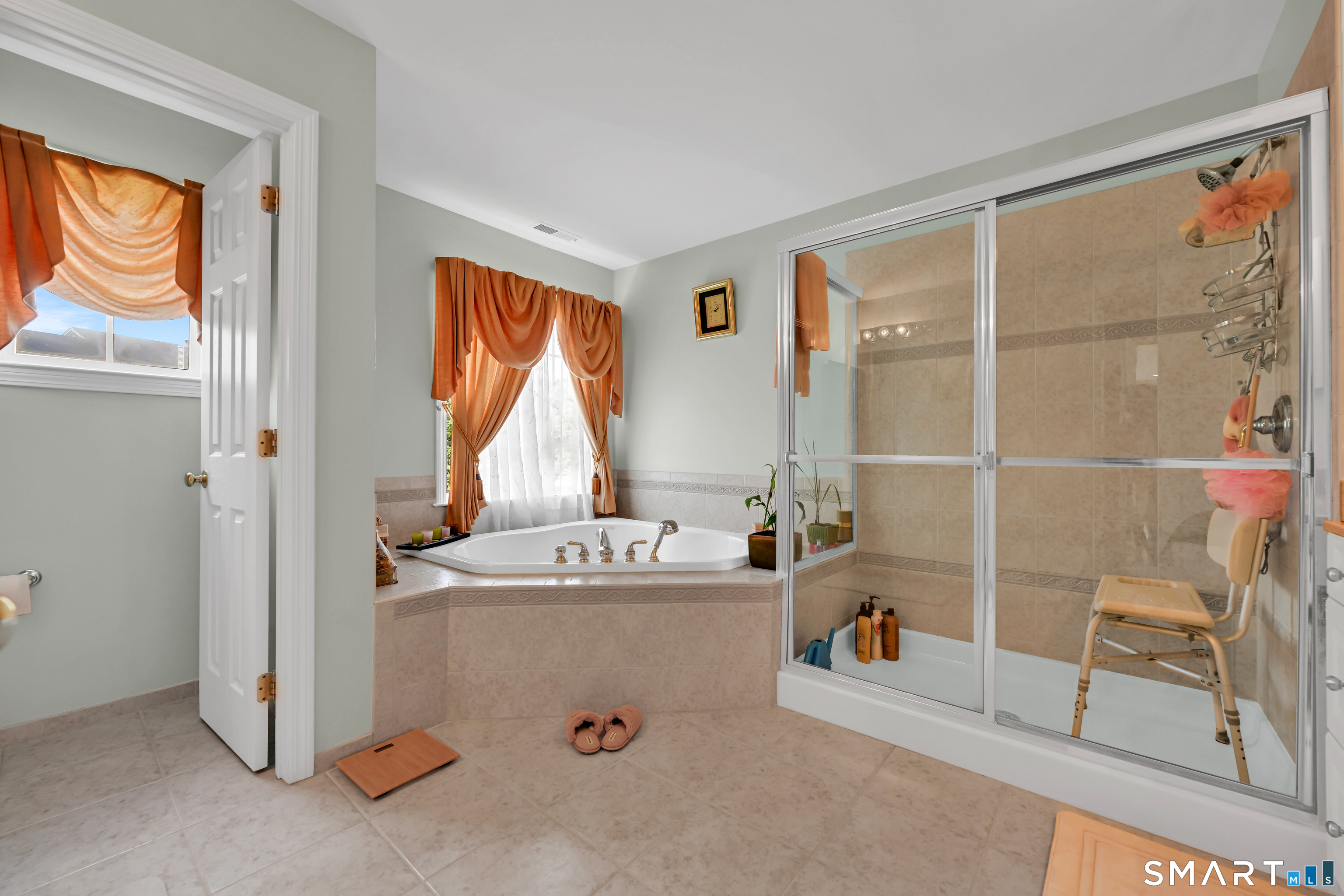 36 Independence Circle Middlebury CT 06762