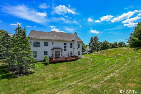 36 Independence Circle Middlebury CT 06762