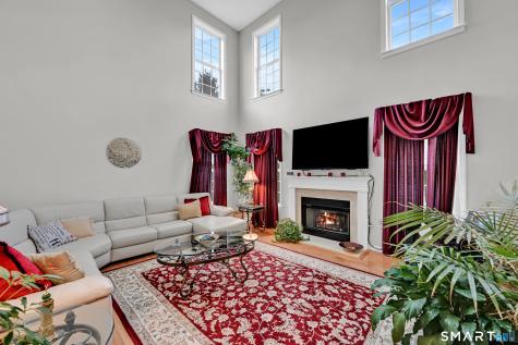 36 Independence Circle Middlebury CT 06762