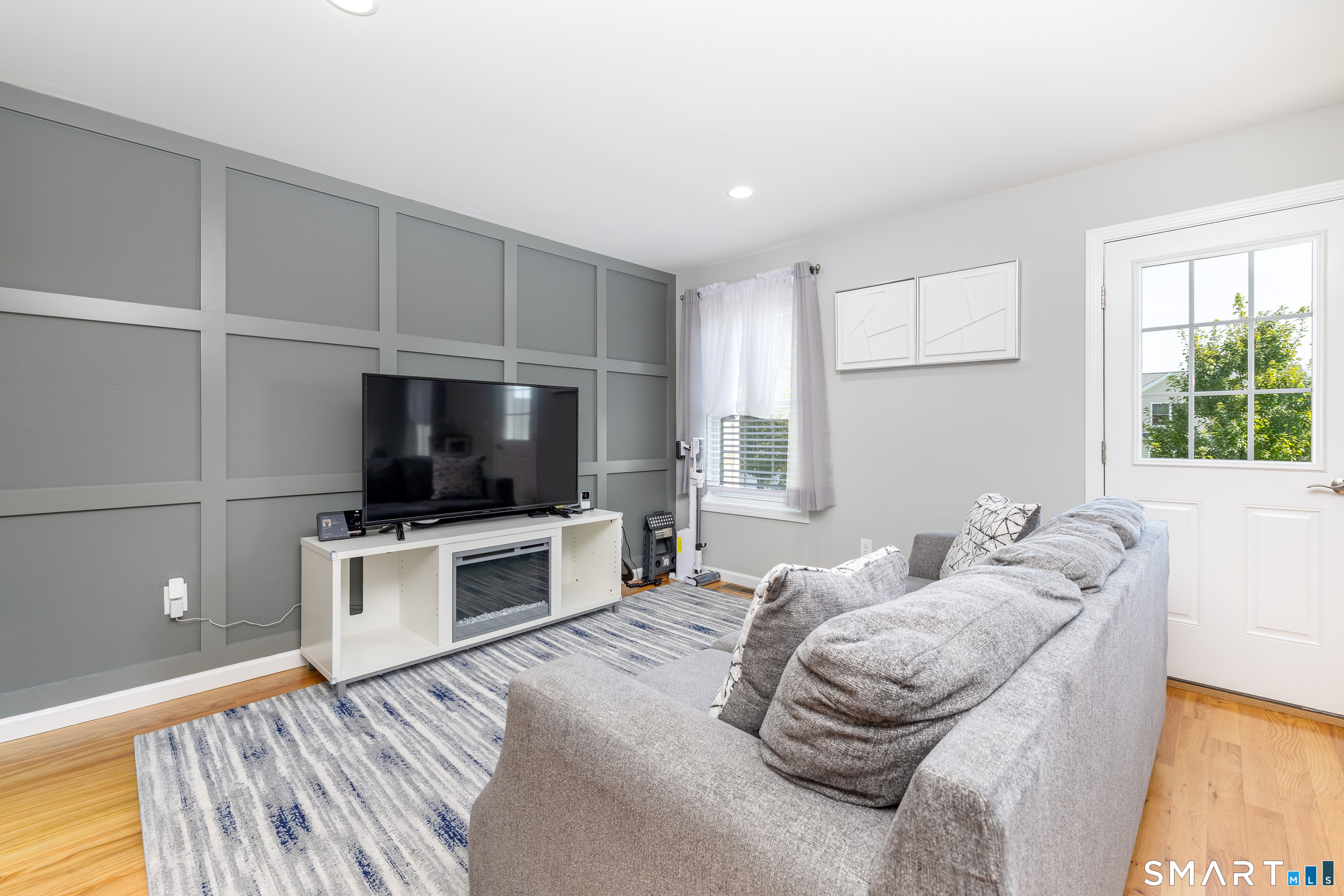 6 Gillette Way Bristol CT 06010