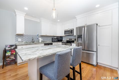6 Gillette Way Bristol CT 06010