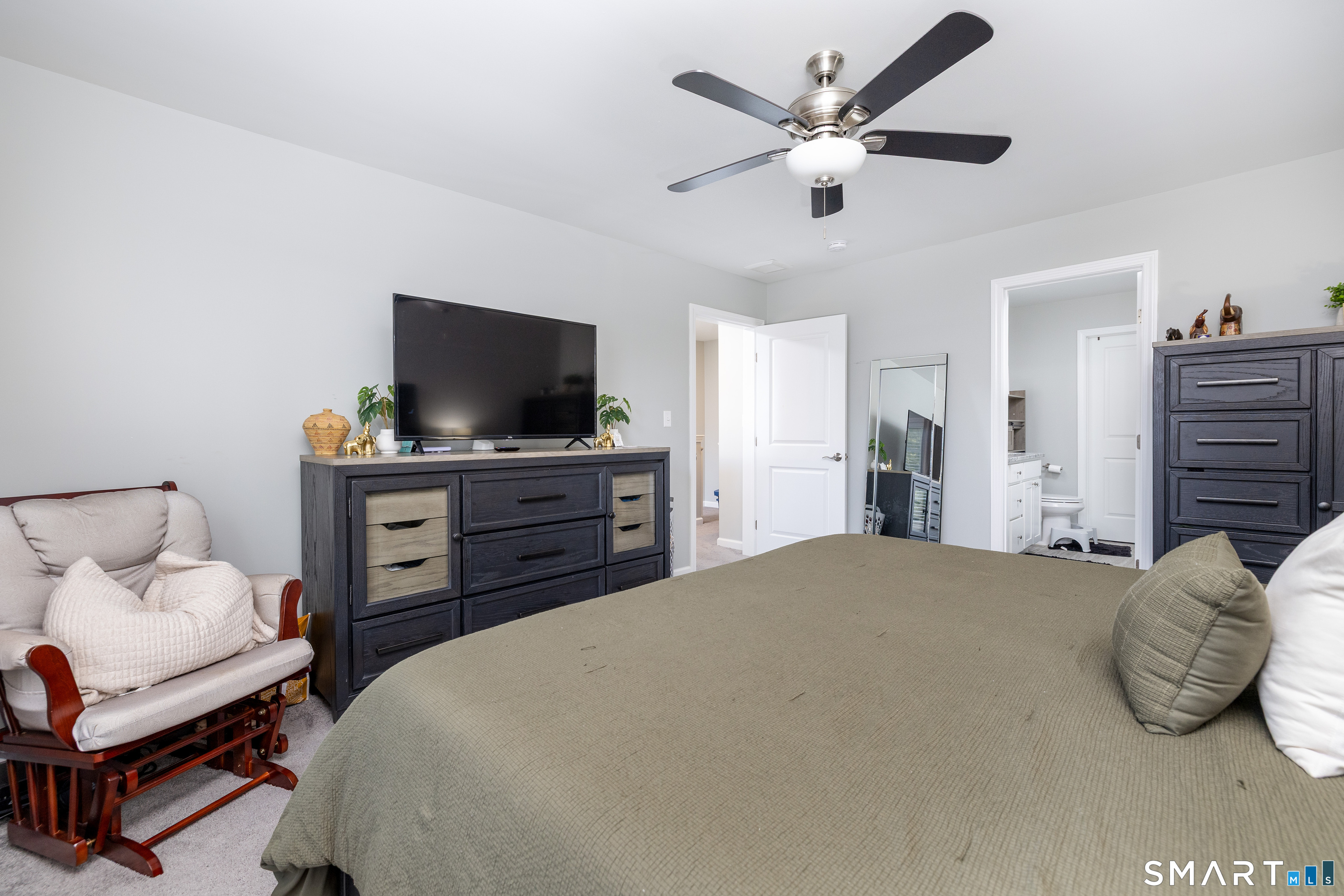 6 Gillette Way Bristol CT 06010