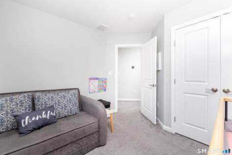 6 Gillette Way Bristol CT 06010