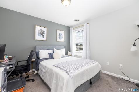 6 Gillette Way Bristol CT 06010