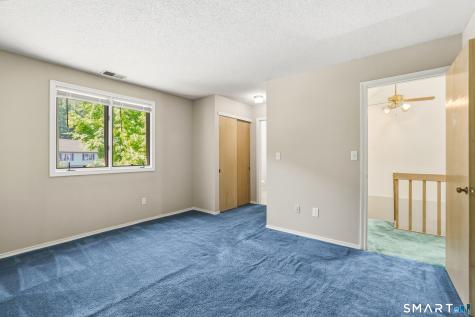 42 Apple Hill Newington CT 06111