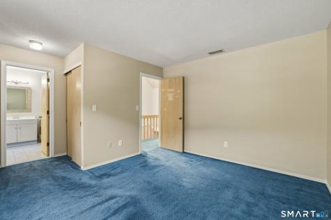 42 Apple Hill Newington CT 06111