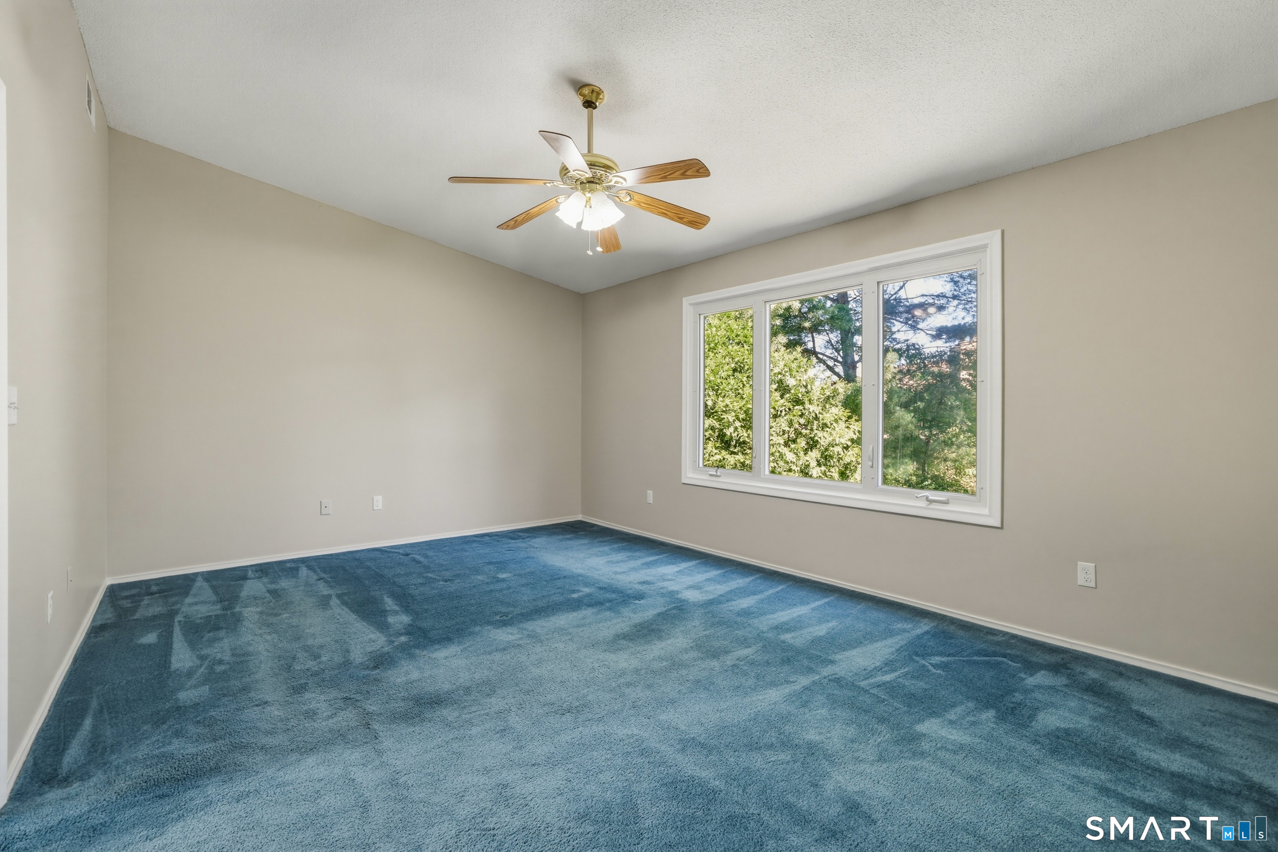 42 Apple Hill Newington CT 06111