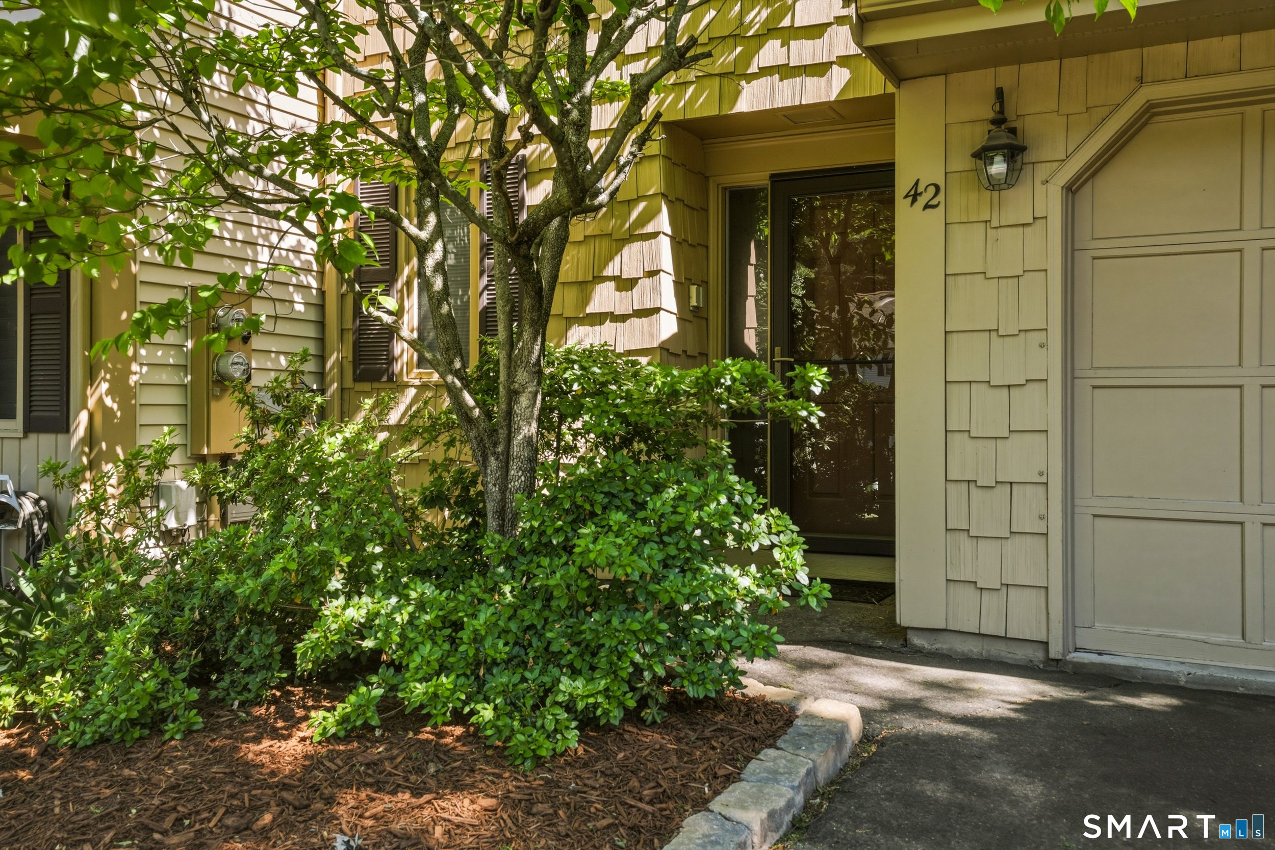 42 Apple Hill Newington CT 06111