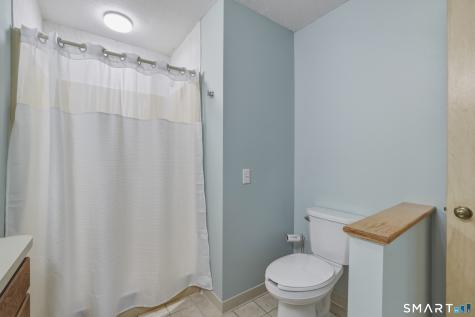 42 Apple Hill Newington CT 06111